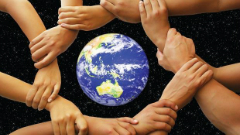 hands-around-globe-australia